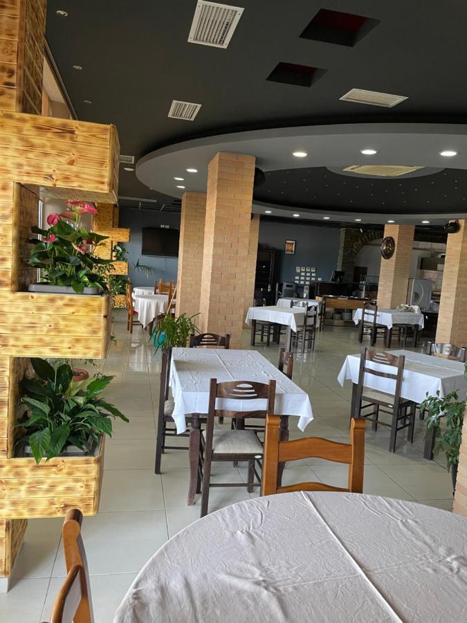 Espana Aparthotel Škalngur エクステリア 写真