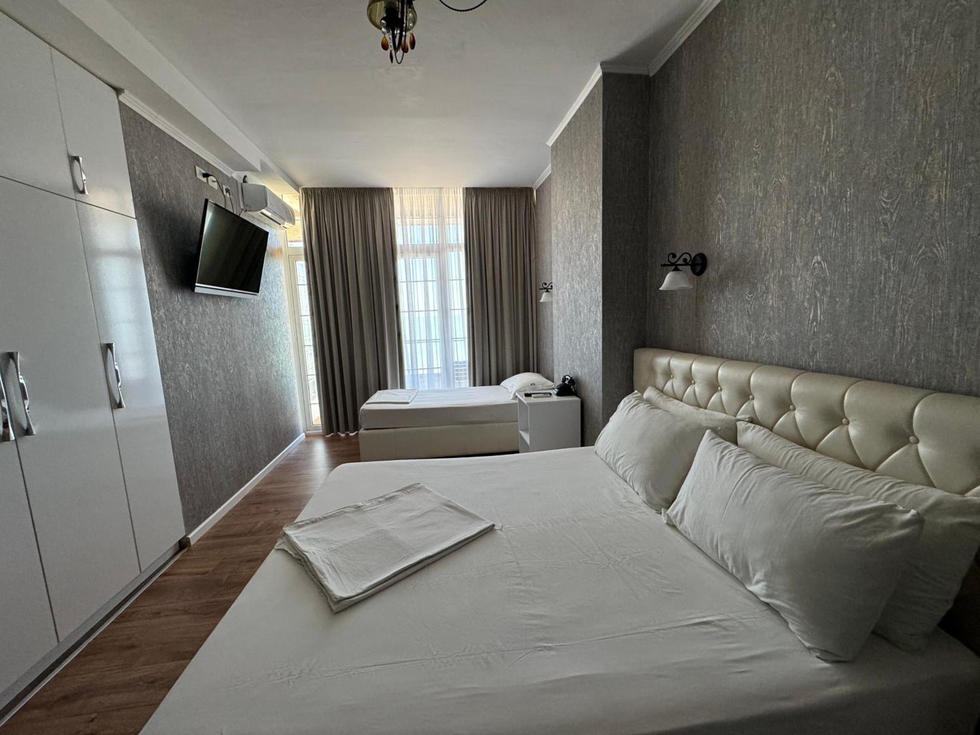 Espana Aparthotel Škalngur エクステリア 写真